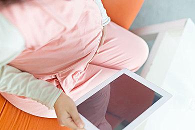 《Venture to the Vile》延期上市公告